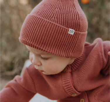 Knit Beanie in Rosewood
